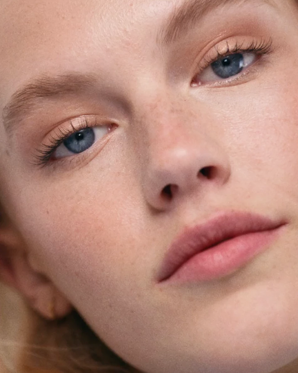 In Frame Brow Gel Mascara Sourcils Transparent – Image 7