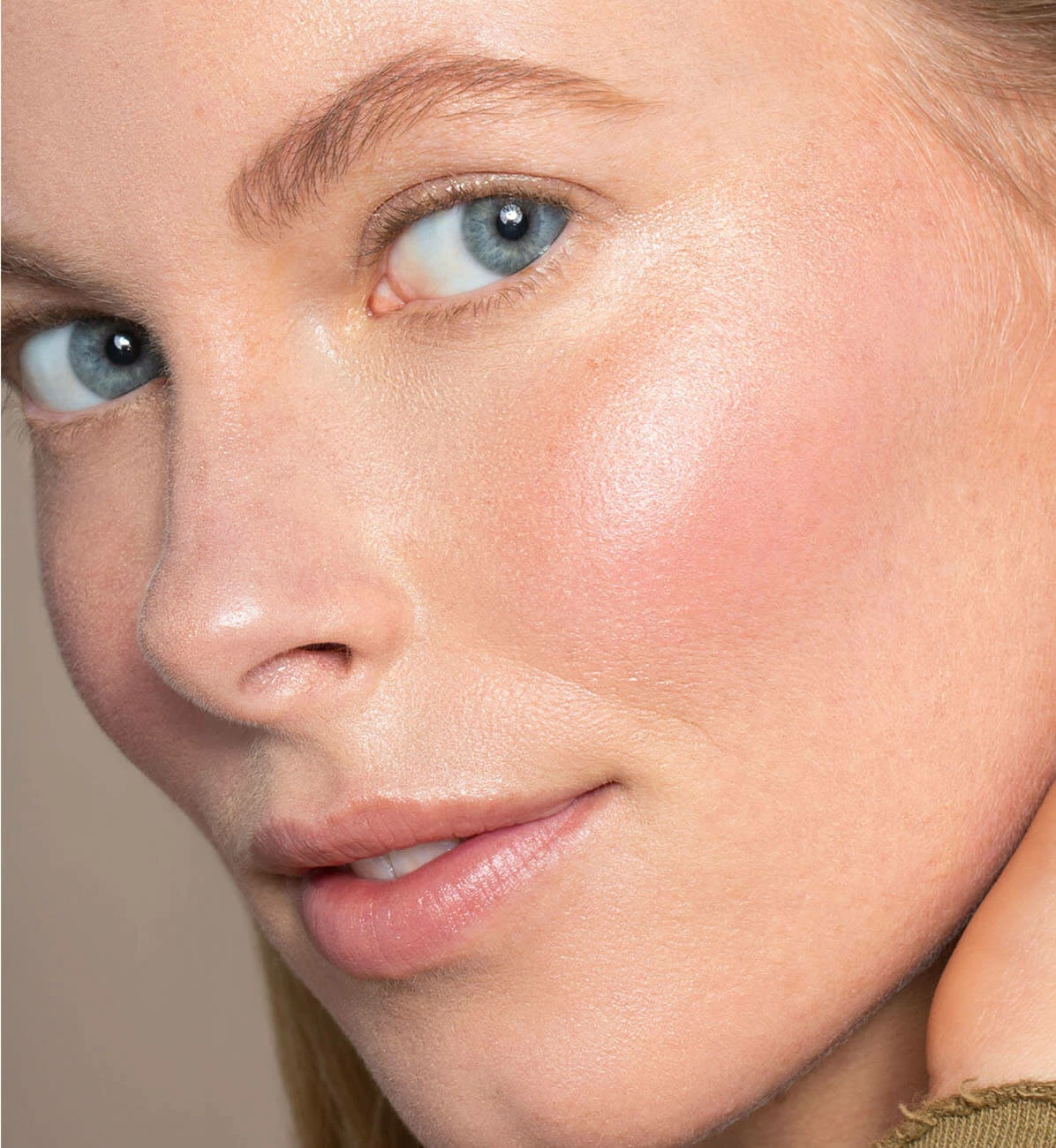 Liquid Light Sérum Enlumineur De Teint – Image 9