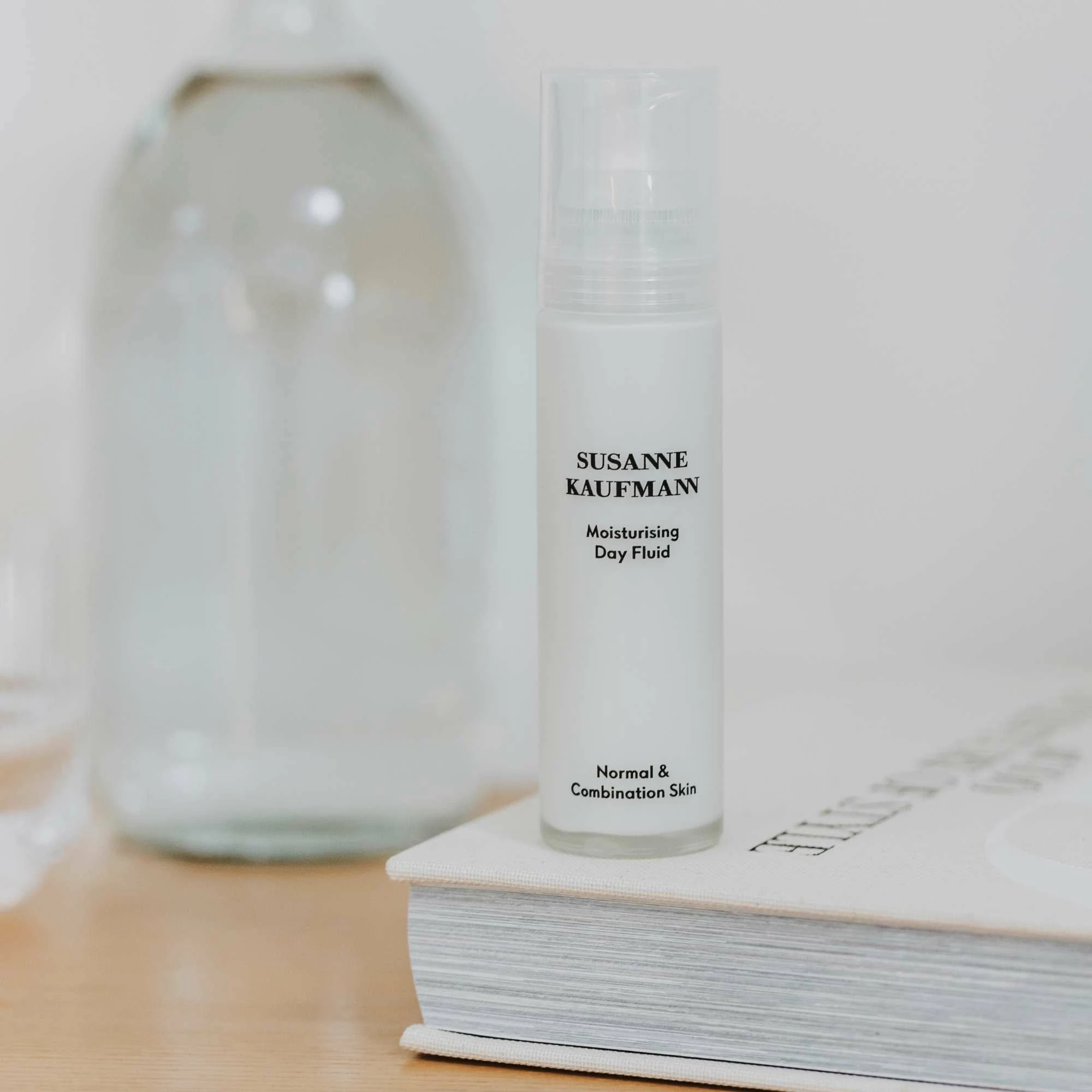 Moisturising Day Fluid Fluide De Jour Hydratant – Image 2